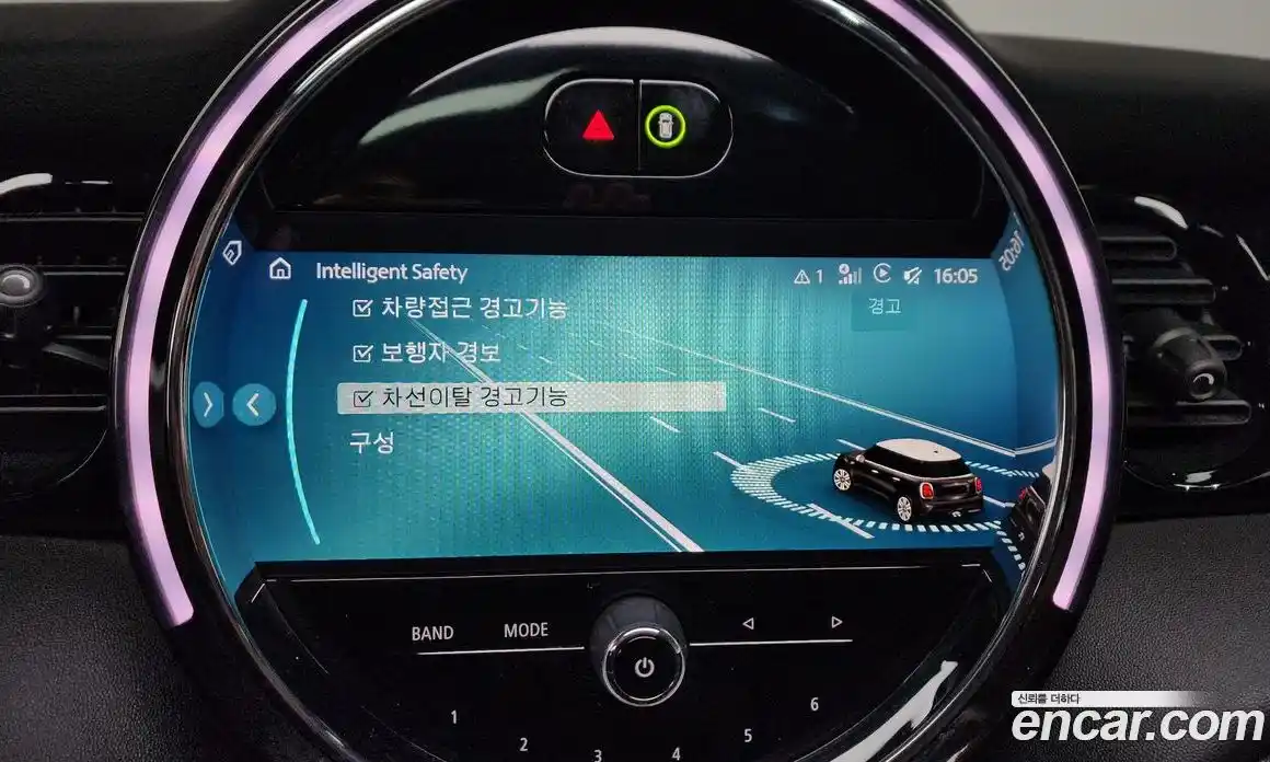 Mini Cooper 2022 1.5 Автомат в Москве № 499142, фото 18