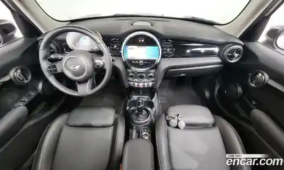 Mini Cooper 2022 1.5 Автомат в Москве № 499142, миниатюра 7