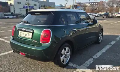 Mini Cooper 2018 2.0 Автомат в Москве № 499395, миниатюра 2