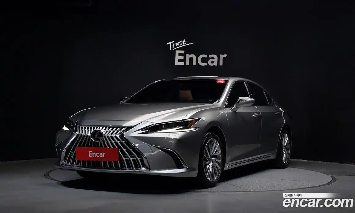 Lexus ES 2026 2.5 Автомат в Москве № 499554, фото 1