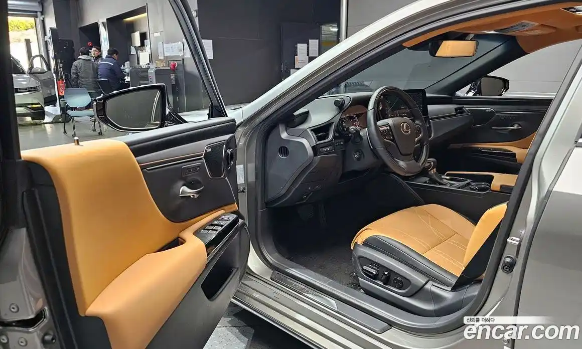 Lexus ES 2026 2.5 Автомат в Москве № 499554, фото 11