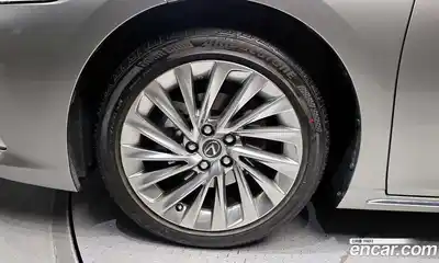 Lexus ES 2026 2.5 Автомат в Москве № 499554, миниатюра 5