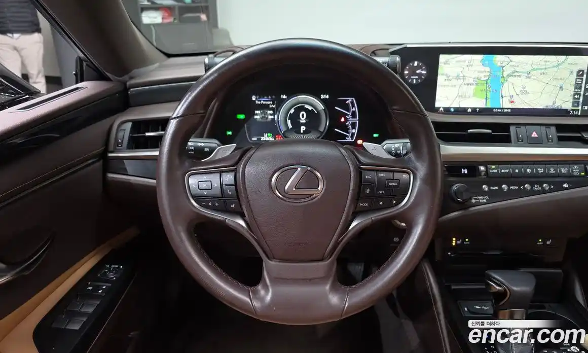 Lexus ES 2019 2.5 Автомат в Москве № 499583, фото 13