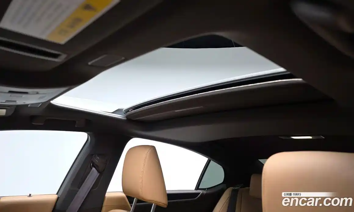 Lexus ES 2019 2.5 Автомат в Москве № 499583, фото 18