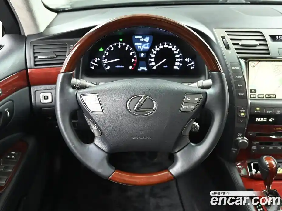 Lexus LS 2009 4.6 Автомат в Москве № 499676, фото 12