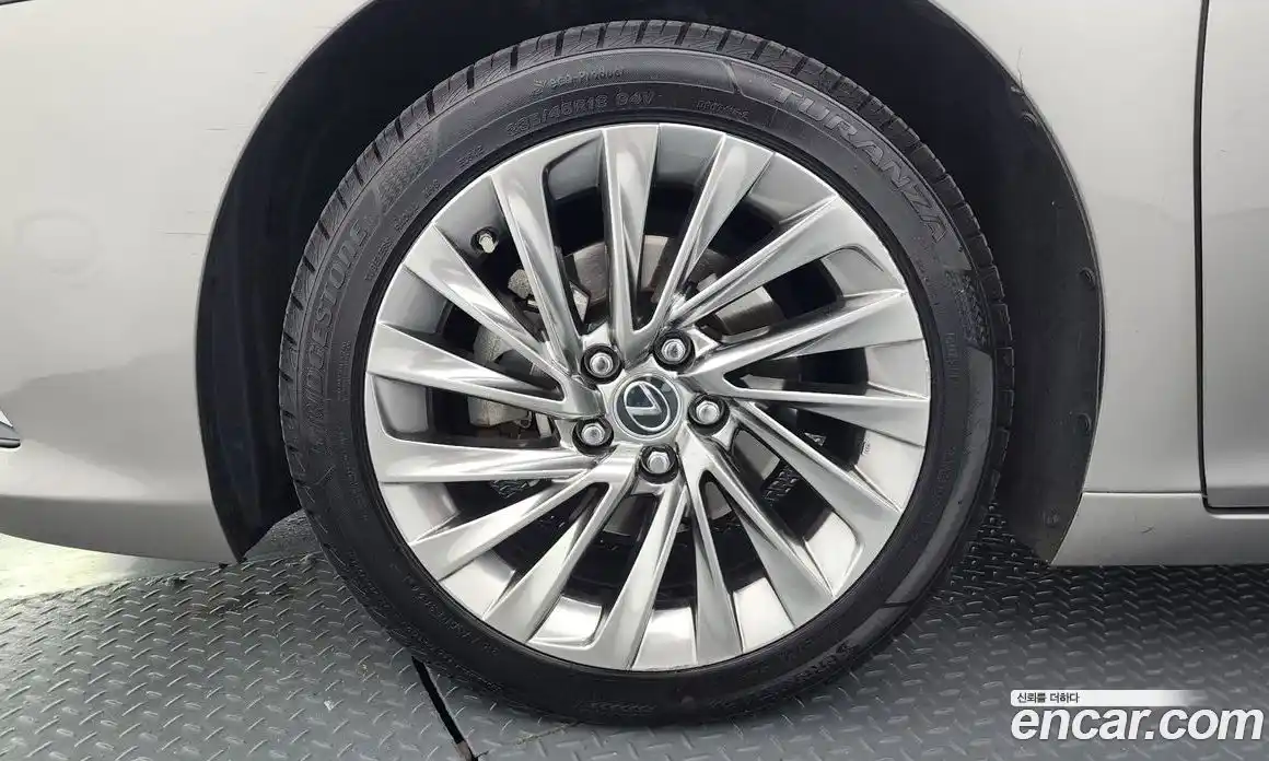 Lexus ES 2021 2.5 Автомат в Москве № 499699, фото 5