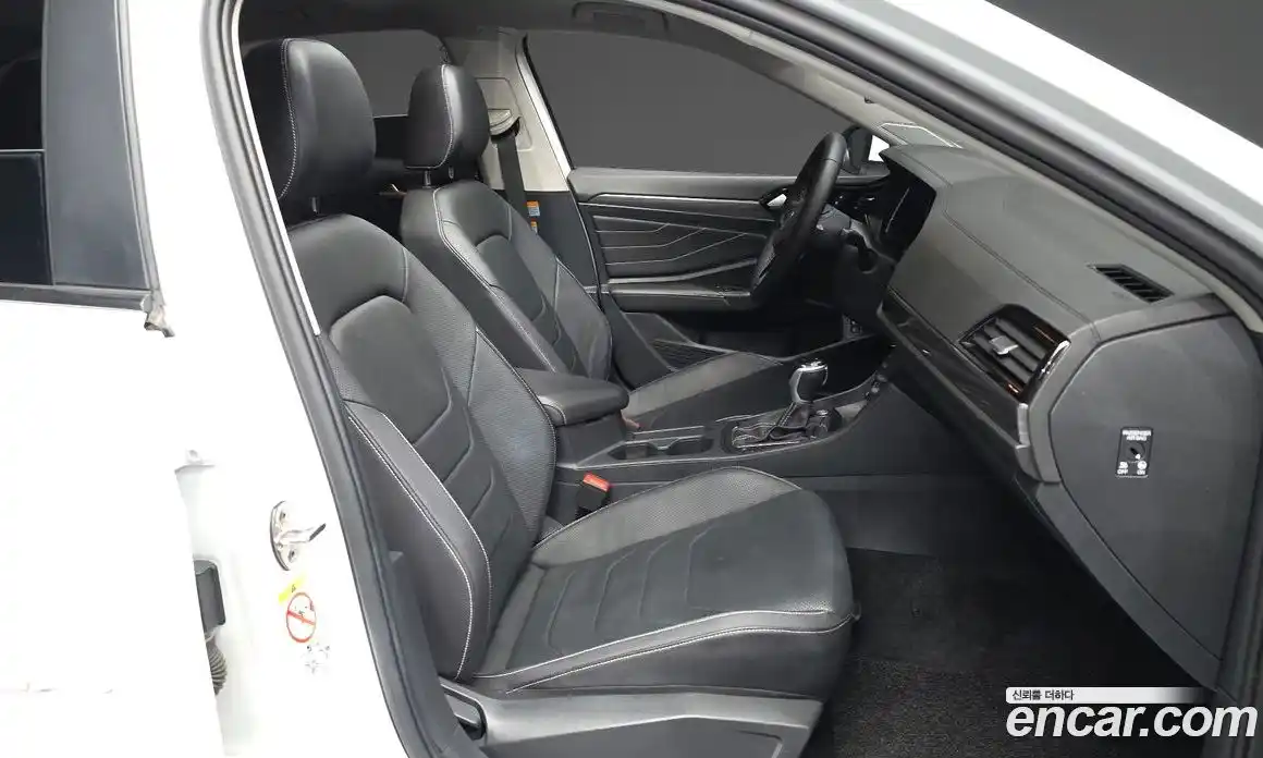 Volkswagen Jetta 2023 1.5 Автомат в Москве № 499935, фото 11