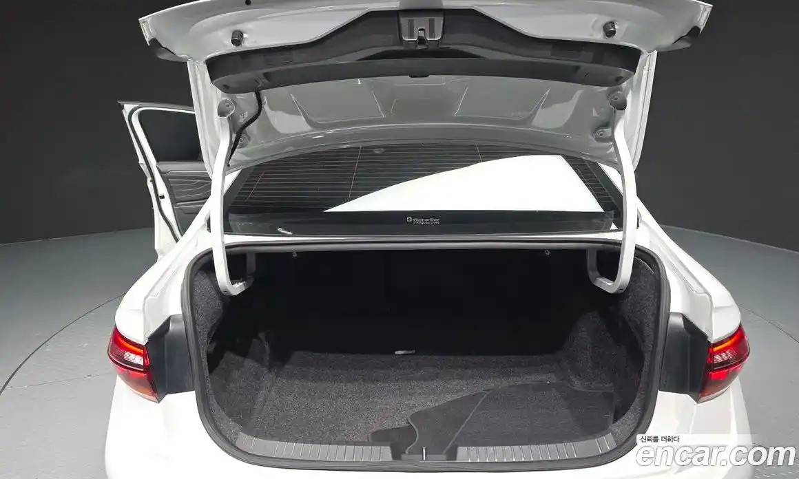 Volkswagen Jetta 2023 1.5 Автомат в Москве № 499935, фото 20