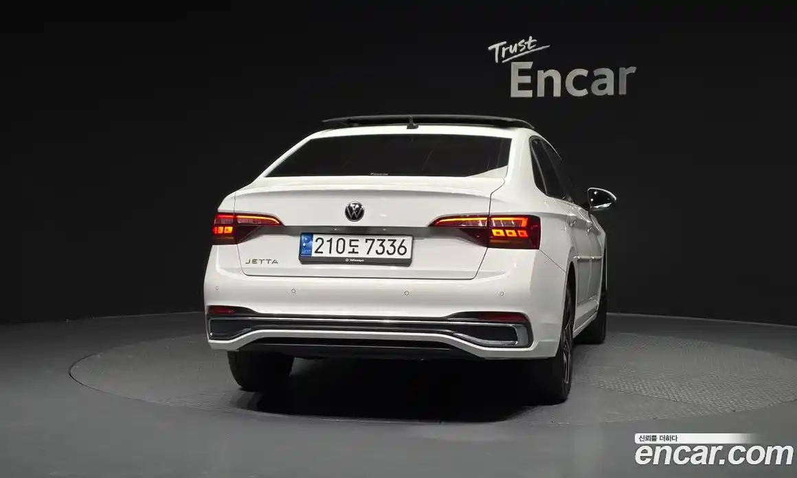 Volkswagen Jetta 2023 1.5 Автомат в Москве № 499935, фото 4