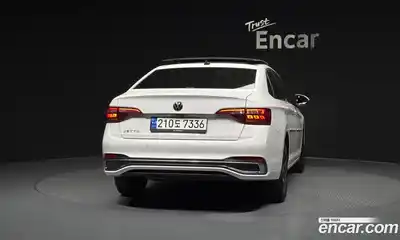 Volkswagen Jetta 2023 1.5 Автомат в Москве № 499935, миниатюра 4