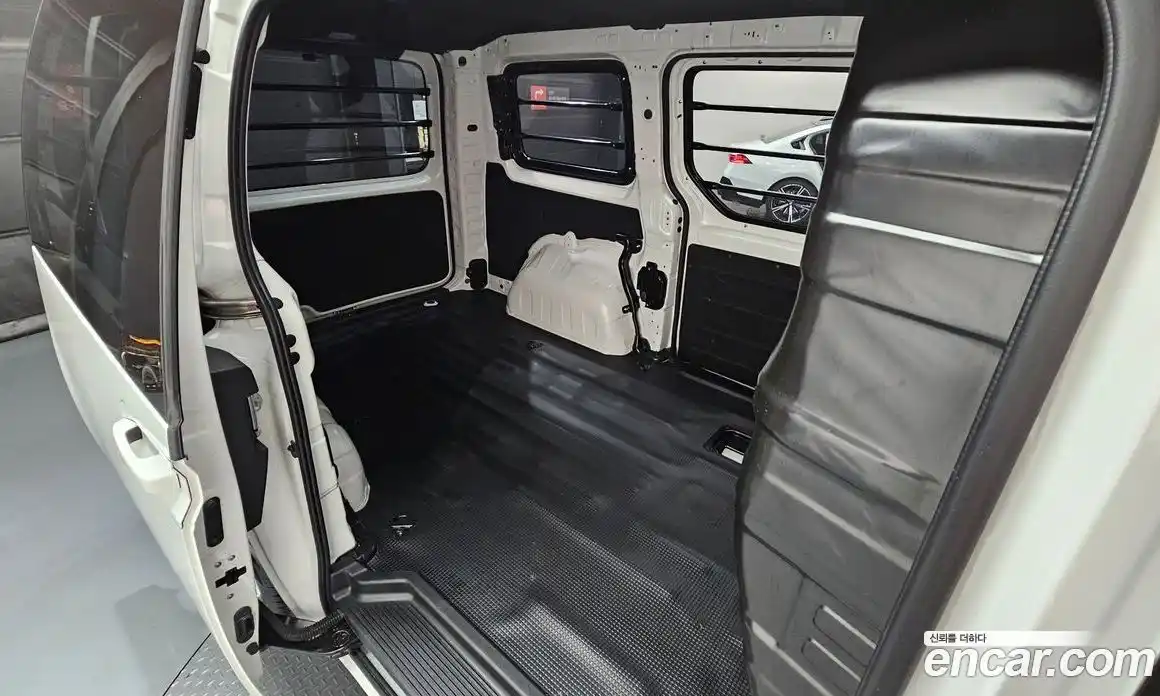 Hyundai Staria 2023 2.2 Автомат в Москве № 516946, фото 12