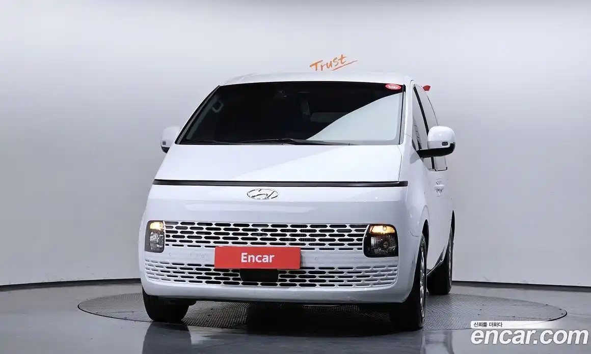 Hyundai Staria 2023 2.2 Автомат в Москве № 516946, фото 3