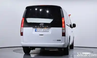 Hyundai Staria 2023 2.2 Автомат в Москве № 516946, миниатюра 4