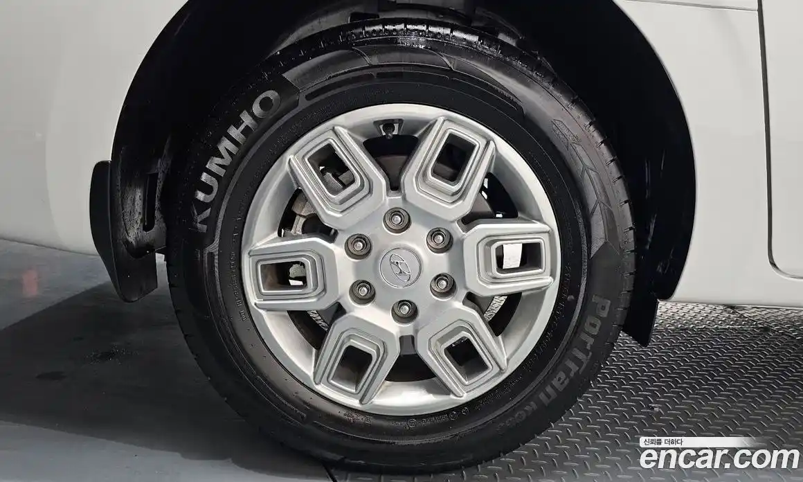 Hyundai Staria 2023 2.2 Автомат в Москве № 516946, фото 5