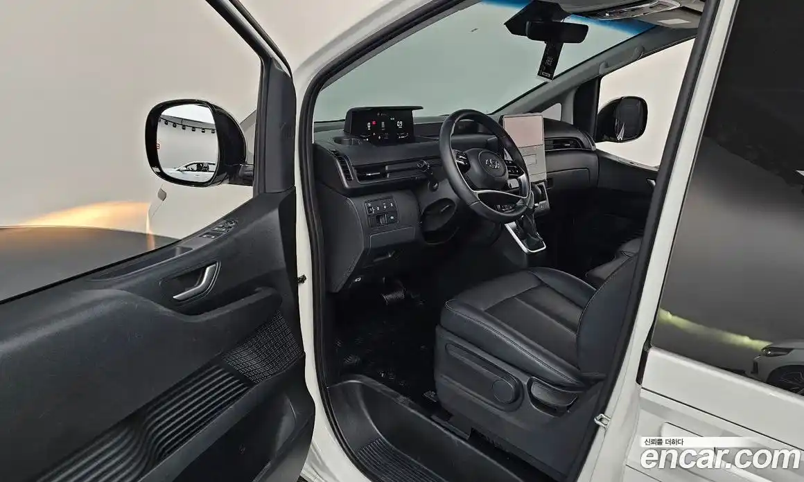 Hyundai Staria 2023 2.2 Автомат в Москве № 516946, фото 10