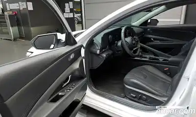 Hyundai Avante 2026 1.6 Автомат в Москве № 517395, миниатюра 11