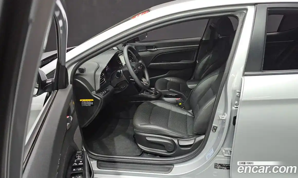 Hyundai Avante 2020 1.6 Автомат в Москве № 517685, фото 11