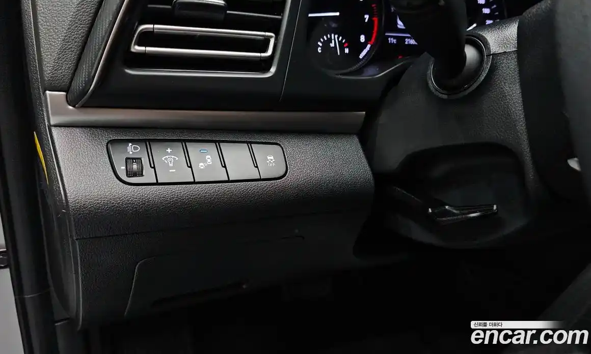 Hyundai Avante 2020 1.6 Автомат в Москве № 517685, фото 15