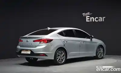 Hyundai Avante 2020 1.6 Автомат в Москве № 517685, миниатюра 2