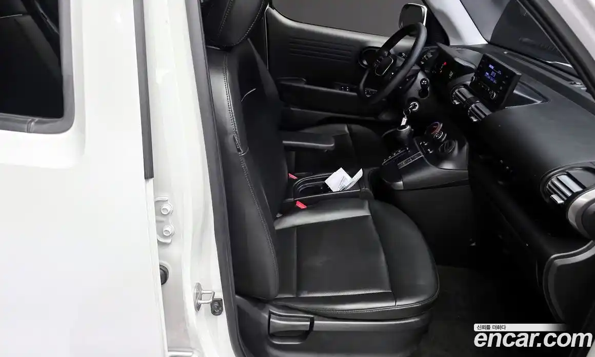 Hyundai Casper 2023 1.0 Автомат в Москве № 517779, фото 12