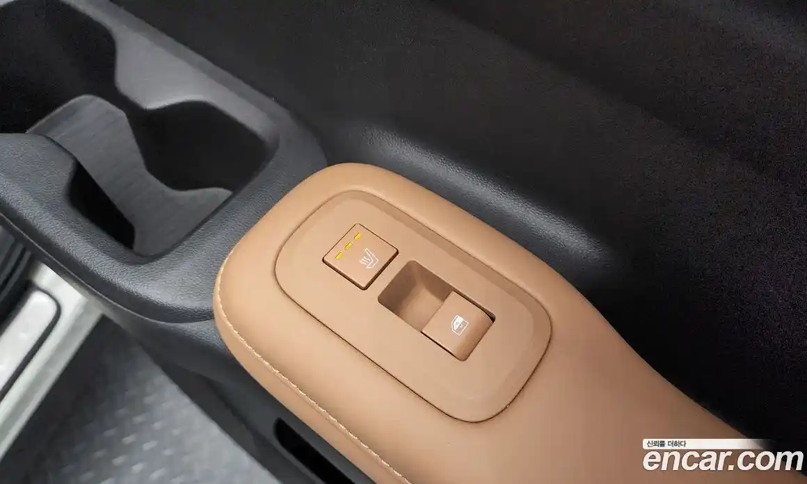 Hyundai Santa Fe 2024 1.6 Автомат в Москве № 517886, фото 19