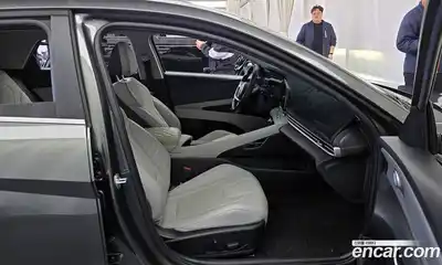 Hyundai Avante 2023 1.6 Автомат в Москве № 517887, миниатюра 11