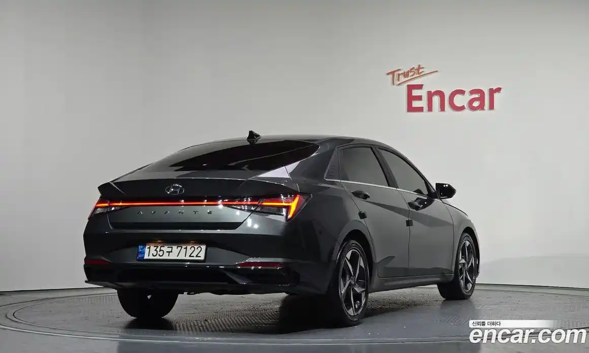 Hyundai Avante 2023 1.6 Автомат в Москве № 517887, фото 2