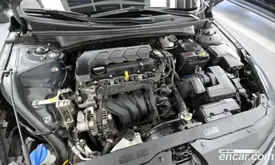 Hyundai Avante 2023 1.6 Автомат в Москве № 517887, миниатюра 6