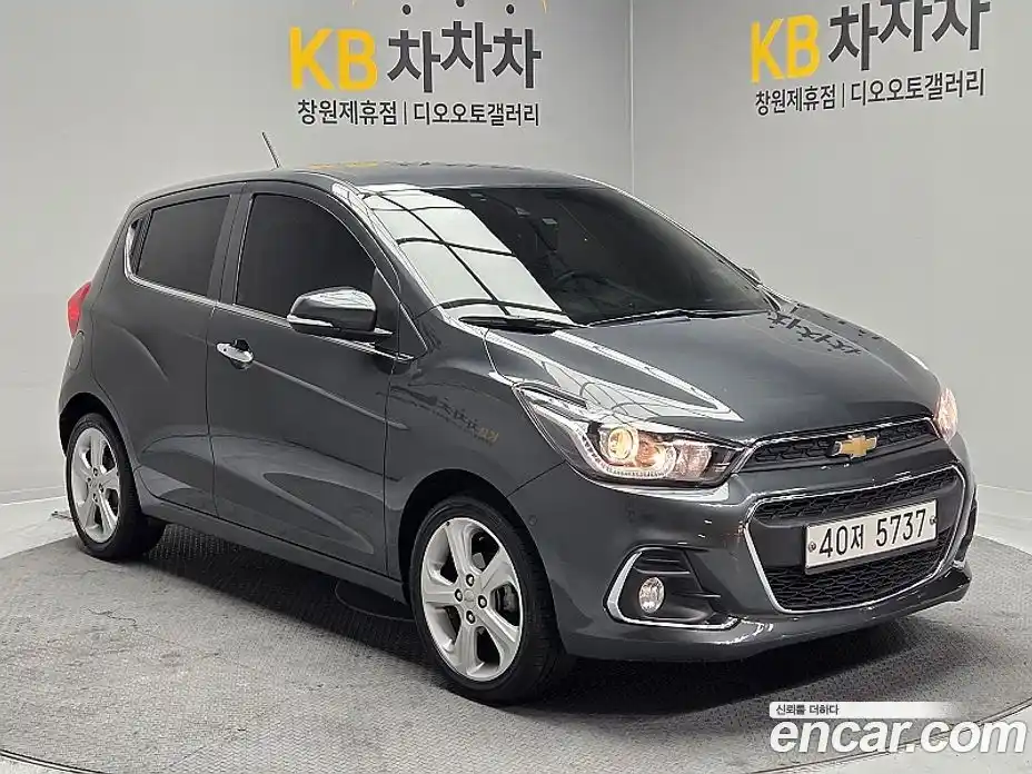 Chevrolet Spark 2017 1.0 Автомат в Москве № 518180, фото 3