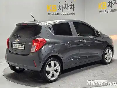 Chevrolet Spark 2017 1.0 Автомат в Москве № 518180, миниатюра 5