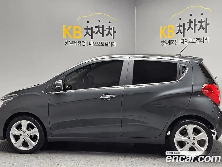 Chevrolet Spark 2017 1.0 Автомат в Москве № 518180, фото 8