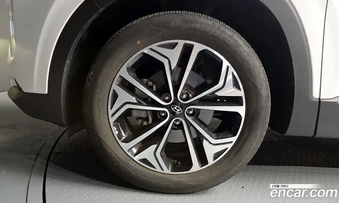 Hyundai Santa Fe 2020 2.2 Автомат в Москве № 518757, фото 5