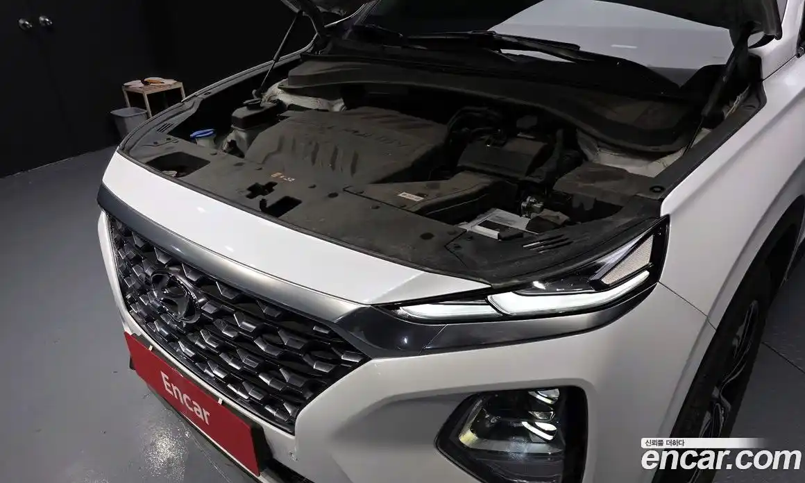 Hyundai Santa Fe 2020 2.2 Автомат в Москве № 518757, фото 6