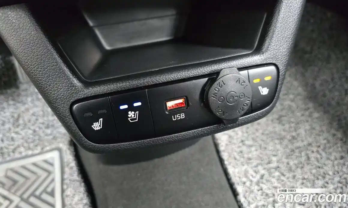 Kia Ray 2023 1.0 Автомат в Москве № 519767, фото 17