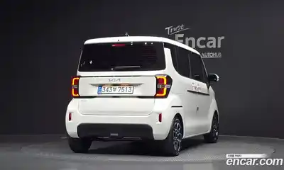 Kia Ray 2023 1.0 Автомат в Москве № 519767, миниатюра 4