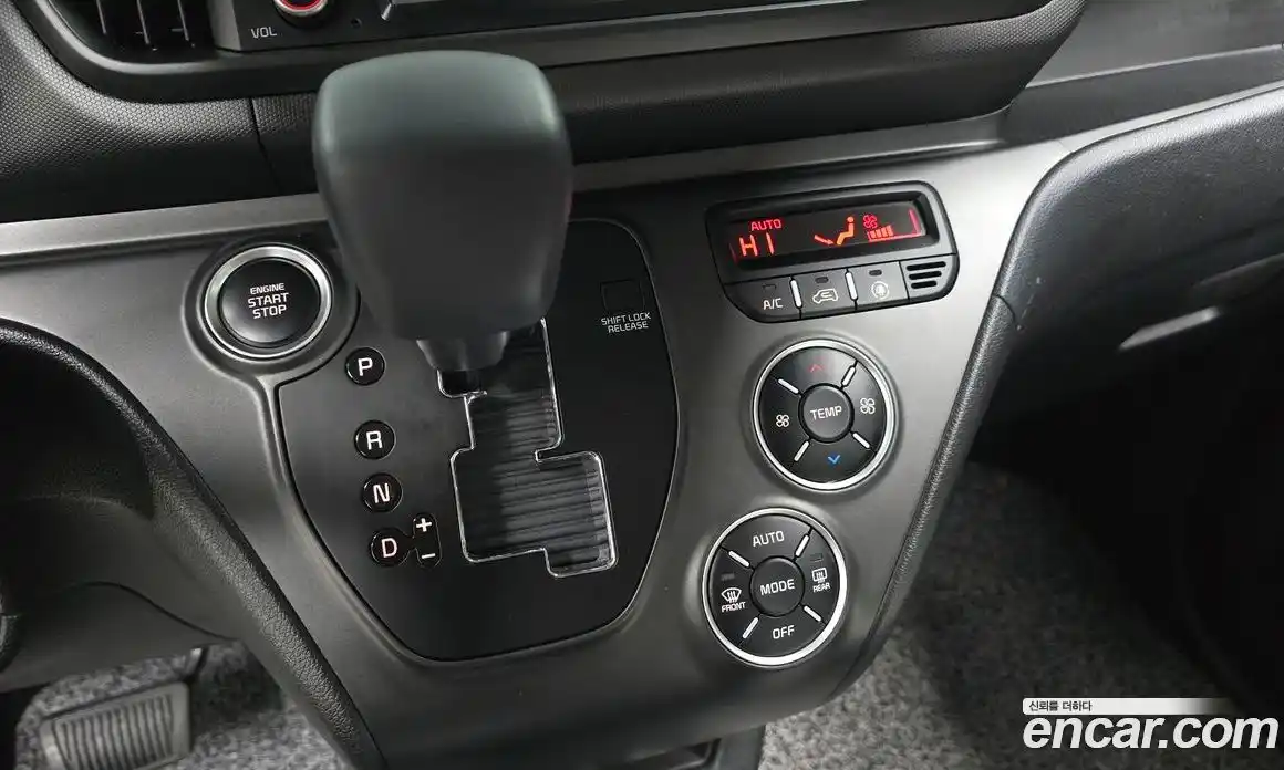 Kia Ray 2023 1.0 Автомат в Москве № 519767, фото 9