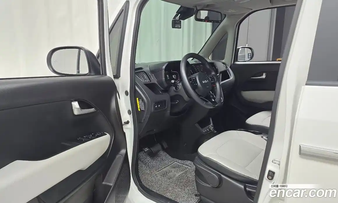 Kia Ray 2023 1.0 Автомат в Москве № 519767, фото 10