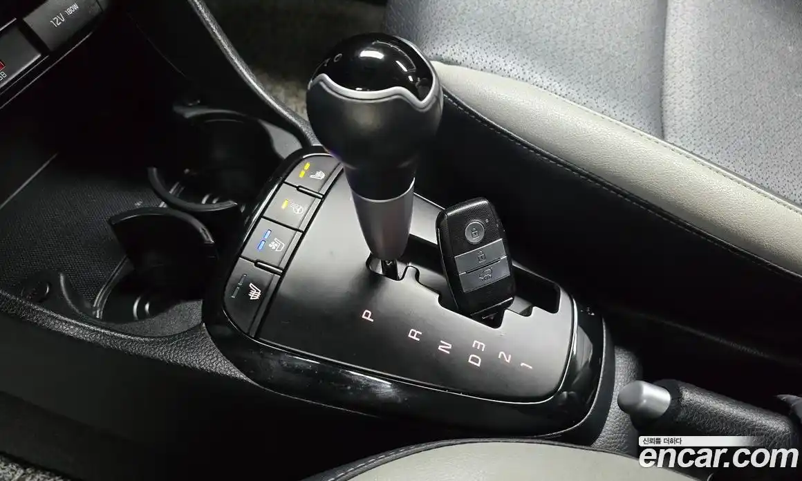 Kia Morning 2023 1.0 Автомат в Москве № 520010, фото 9