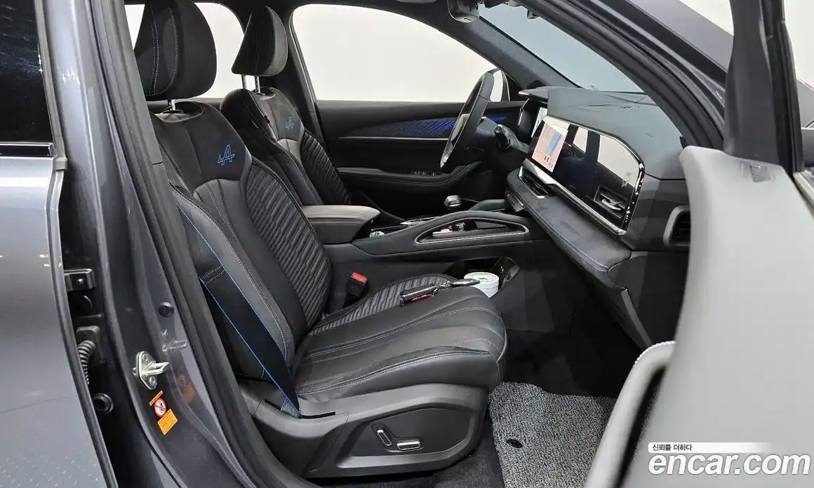 Renault Grand Koleos 2025 1.5 Автомат в Москве № 520338, фото 10