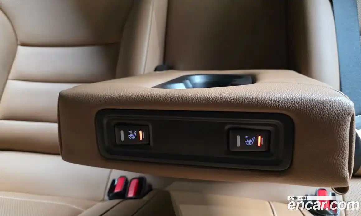 Renault QM6 2023 2.0 Автомат в Москве № 520514, фото 17