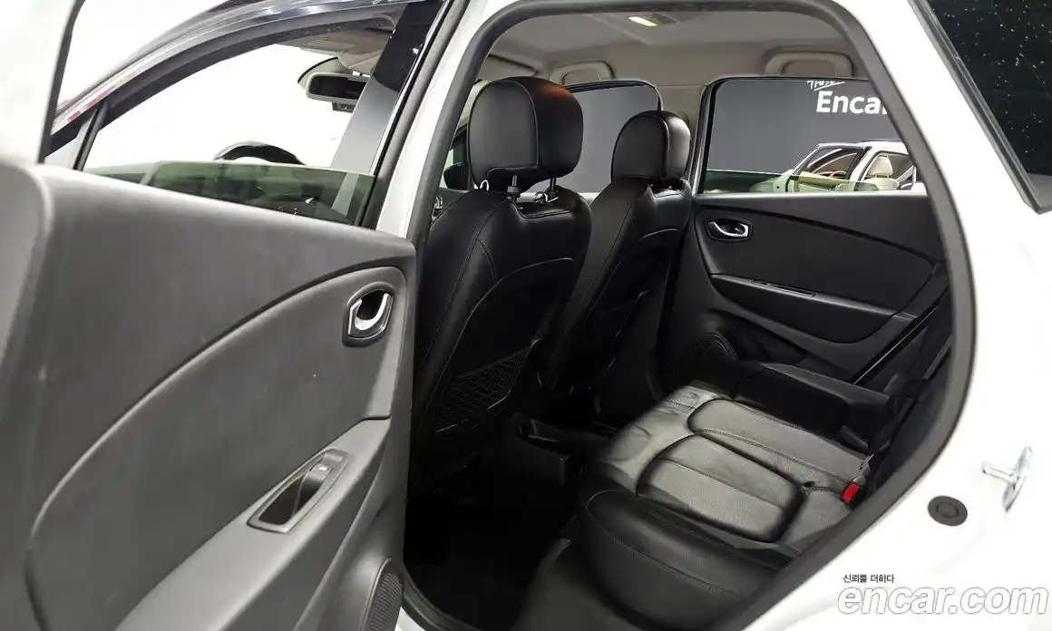 Renault QM3 2019 1.5 Автомат в Москве № 521520, фото 20