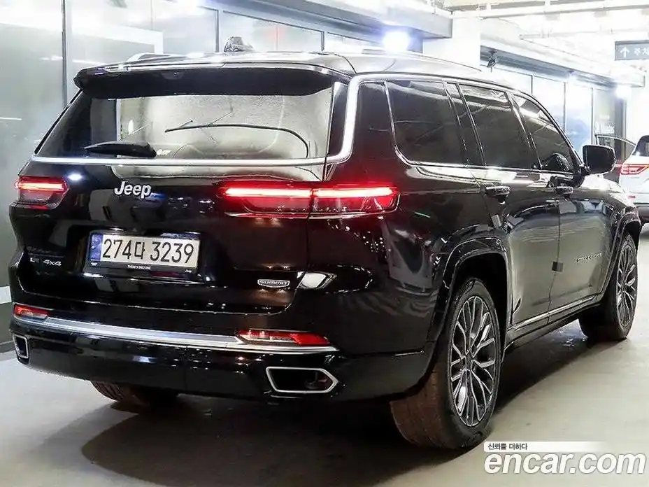 Jeep Cherokee 2023 3.6 Автомат в Москве № 522428, фото 4