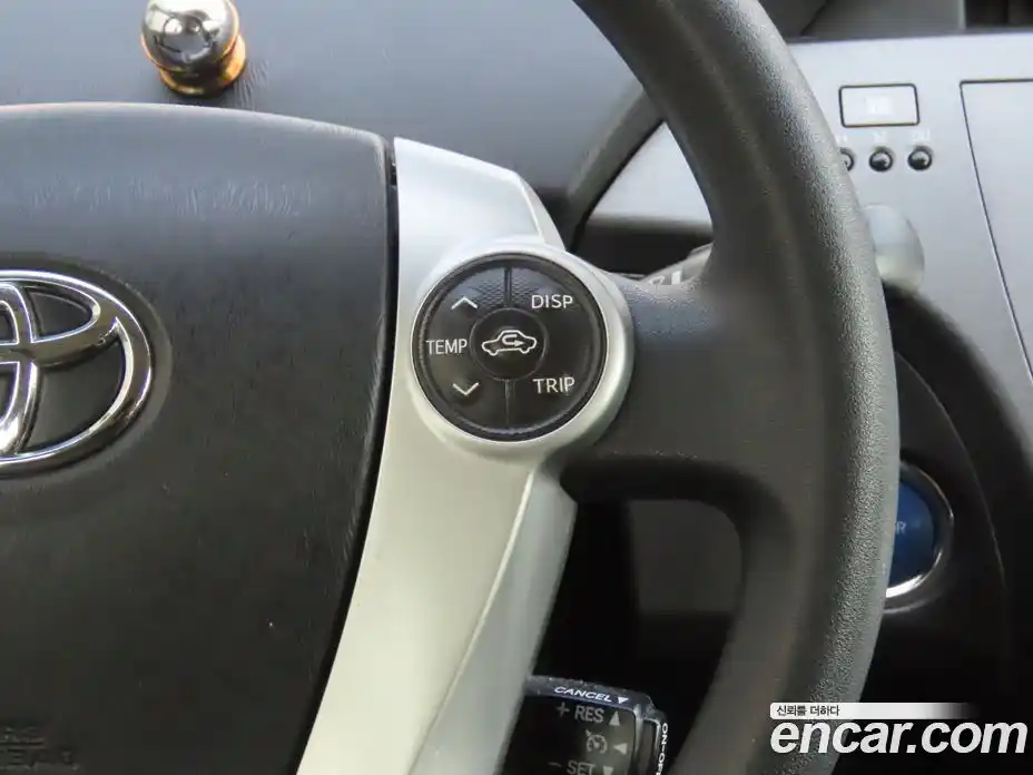 Toyota Prius 2015 1.8 Автомат в Москве № 525611, фото 12