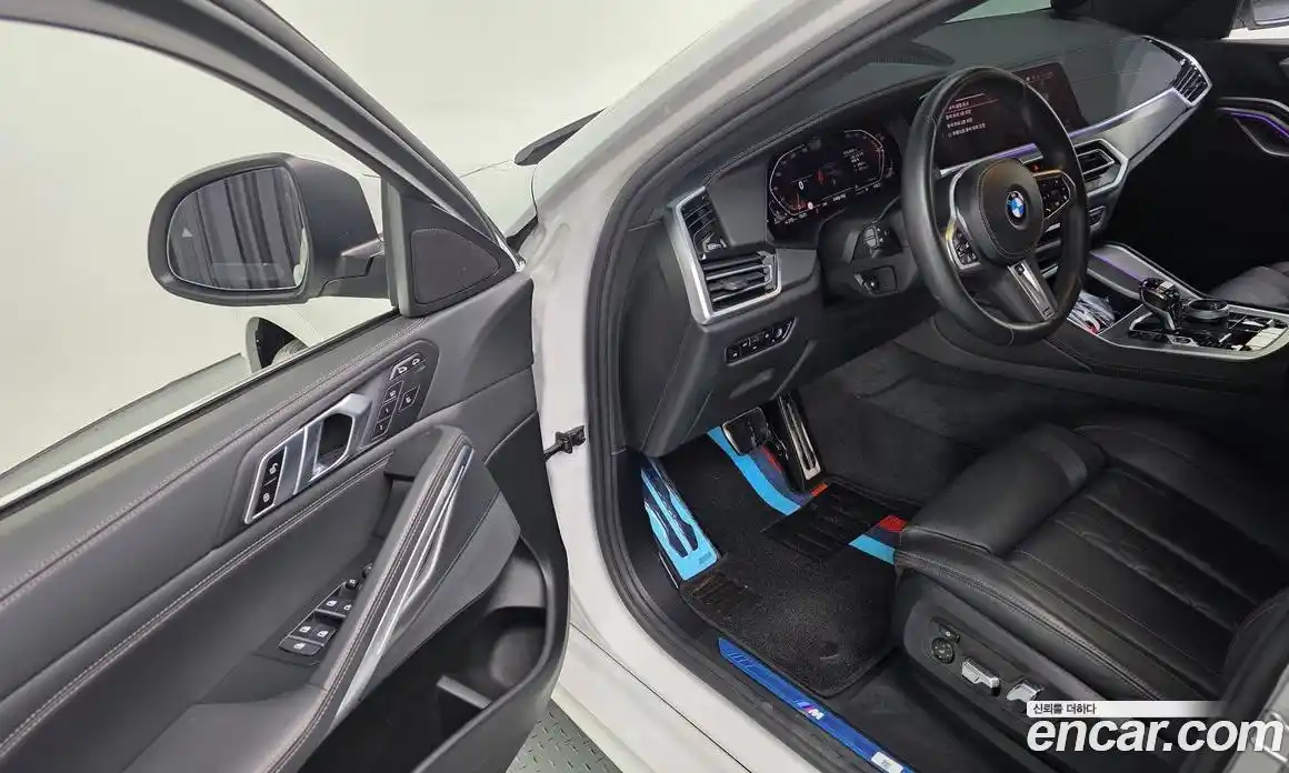 BMW X6 2022 3.0 Автомат в Москве № 525890, фото 13