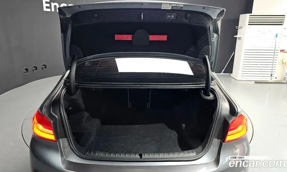 BMW 5-Series 2017 2.0 Автомат в Москве № 527225, фото 20