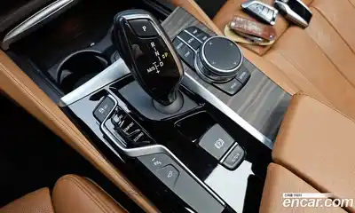 BMW 5-Series 2017 2.0 Автомат в Москве № 527225, миниатюра 9