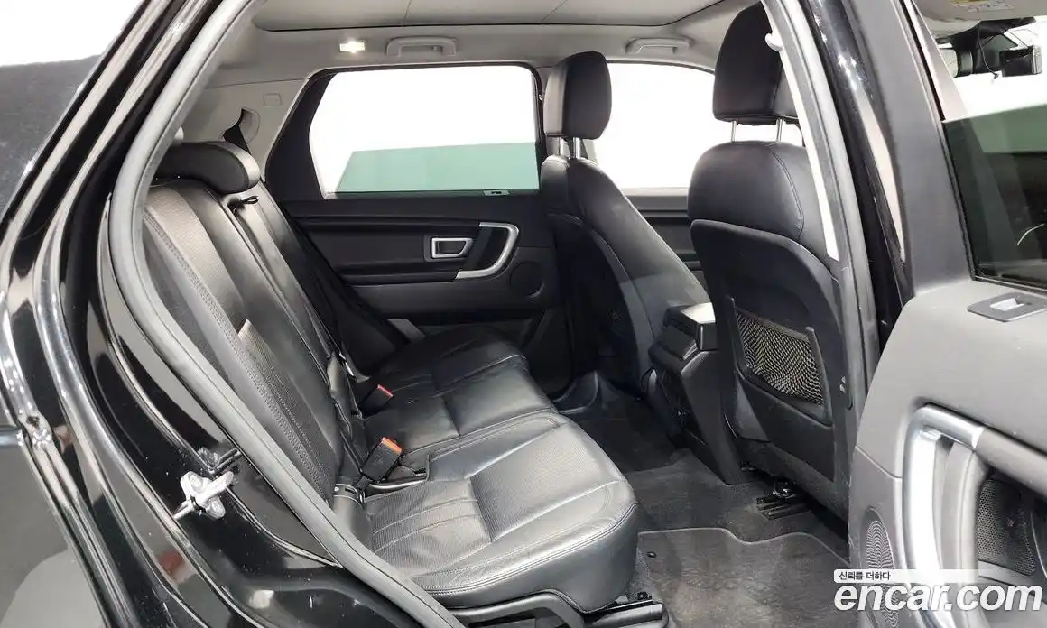 Land Rover Discovery Sport 2016 2.0 Автомат в Москве № 527745, фото 12