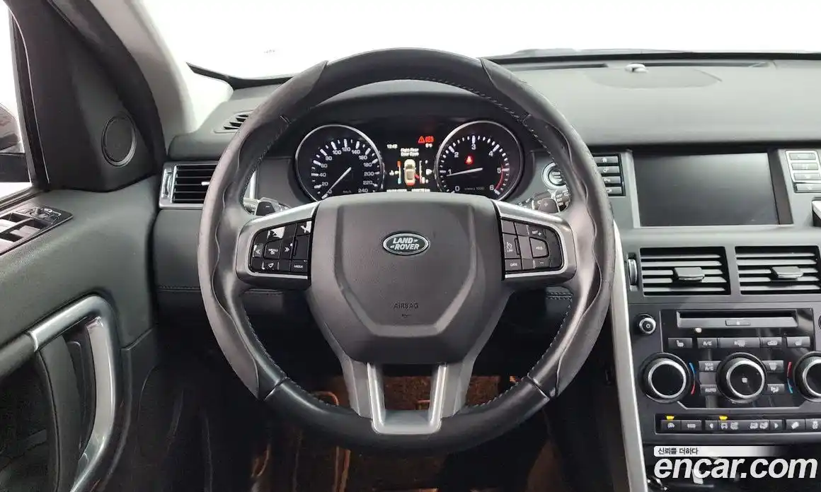 Land Rover Discovery Sport 2016 2.0 Автомат в Москве № 527745, фото 13