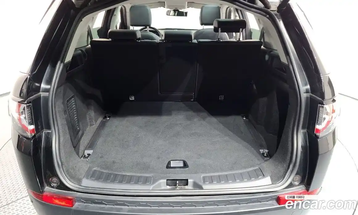 Land Rover Discovery Sport 2016 2.0 Автомат в Москве № 527745, фото 20