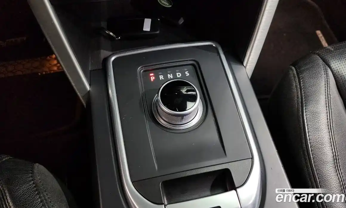 Land Rover Discovery Sport 2016 2.0 Автомат в Москве № 527745, фото 9